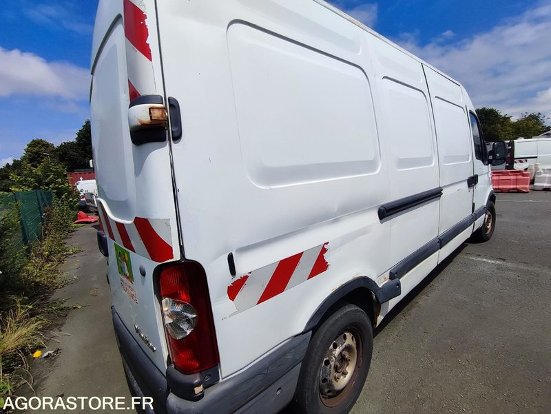 RENAULT MASTER II 2.5DCi - 120cv L3H2 - Fourgon utilitaire: photos 4 RENAULT MASTER II 2.5DCi - 120cv L3H2 - Fourgon utilitaire: photos 4