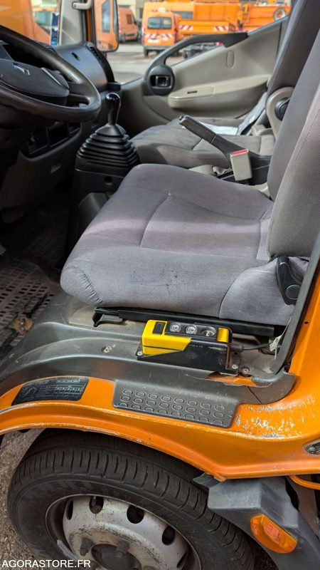 RENAULT MAXITY 110DXI - FM-356-KQ - Moteur tournant/sifflement turbo + bruit BV - Utilitaire benne: photos 2 RENAULT MAXITY 110DXI - FM-356-KQ - Moteur tournant/sifflement turbo + bruit BV - Utilitaire benne: photos 2