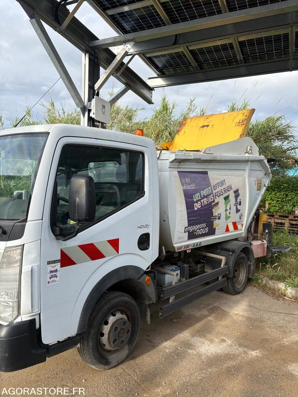 RENAULT MAXITY DIESEL AM 2013 BOM 83275KM CT-350-LL N° VIN: VF6SNFF24D3153920 - Utilitaire benne: photos 3 RENAULT MAXITY DIESEL AM 2013 BOM 83275KM CT-350-LL N° VIN: VF6SNFF24D3153920 - Utilitaire benne: photos 3