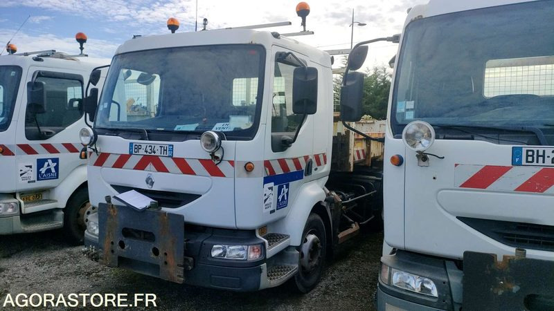 RENAULT MIDLUM 180 - 2001 - 269671 KM - Utilitaire benne: photos 2 RENAULT MIDLUM 180 - 2001 - 269671 KM - Utilitaire benne: photos 2