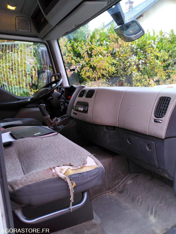 RENAULT MIDLUM 190 NACELLE en leasing occasion RENAULT MIDLUM 190 NACELLE: photos 6 RENAULT MIDLUM 190 NACELLE en leasing occasion RENAULT MIDLUM 190 NACELLE: photos 6