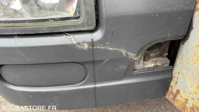 RENAULT PREMIUM - 2006 - 133601 KM - Utilitaire benne: photos 4 RENAULT PREMIUM - 2006 - 133601 KM - Utilitaire benne: photos 4