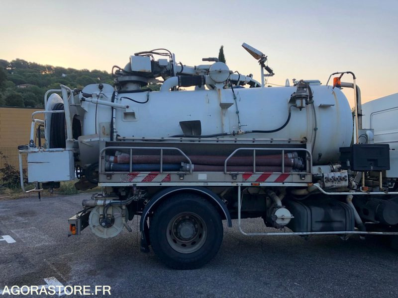 RENAULT PREMIUM  HYRROCUREUSE - Camion hydrocureur: photos 4 RENAULT PREMIUM  HYRROCUREUSE - Camion hydrocureur: photos 4