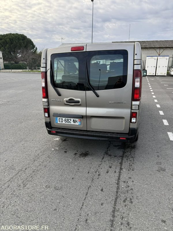 RENAULT TRAFIC - 2016 - 229166km - ED-682-NH - Minibus, Transport de personnes: photos 4 RENAULT TRAFIC - 2016 - 229166km - ED-682-NH - Minibus, Transport de personnes: photos 4
