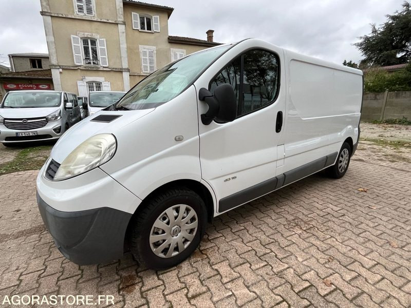 RENAULT TRAFIC L2H1 - 2013 / 202 310 KM - Fourgon utilitaire: photos 1 RENAULT TRAFIC L2H1 - 2013 / 202 310 KM - Fourgon utilitaire: photos 1
