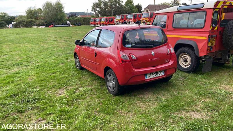 RENAULT TWINGO 150994KMS - 2013 - Voiture: photos 3 RENAULT TWINGO 150994KMS - 2013 - Voiture: photos 3