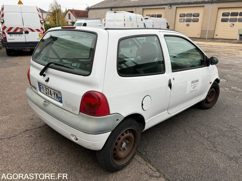 RENAULT TWINGO - 2002 - 158000KM - Voiture: photos 4 RENAULT TWINGO - 2002 - 158000KM - Voiture: photos 4