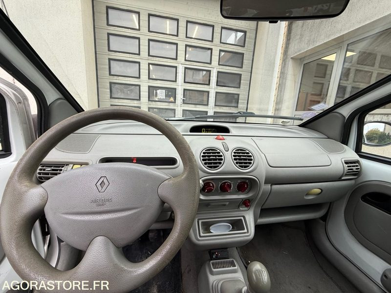 RENAULT TWINGO GPL / ESSENCE - Voiture: photos 2 RENAULT TWINGO GPL / ESSENCE - Voiture: photos 2