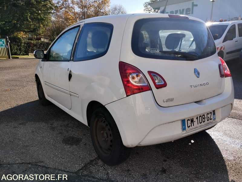 RENAULT TWINGO II _ mot. 1.2i 16V LEV 16V eco2 75cv _ CM-108-GZ - Voiture: photos 5 RENAULT TWINGO II _ mot. 1.2i 16V LEV 16V eco2 75cv _ CM-108-GZ - Voiture: photos 5