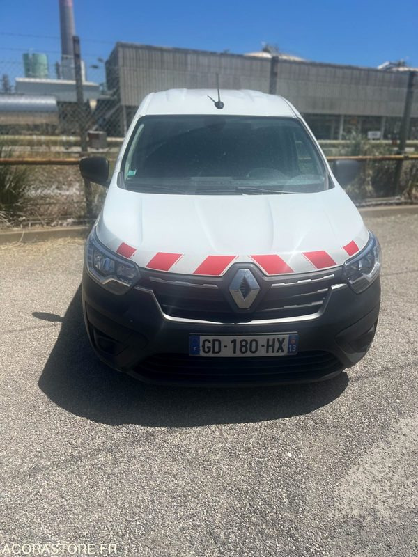 RENAULT VAN EXPRESS CONFORT 1.5 dCi S&S 95cv - 2021 / 92500 KM - Fourgonnette: photos 2 RENAULT VAN EXPRESS CONFORT 1.5 dCi S&S 95cv - 2021 / 92500 KM - Fourgonnette: photos 2