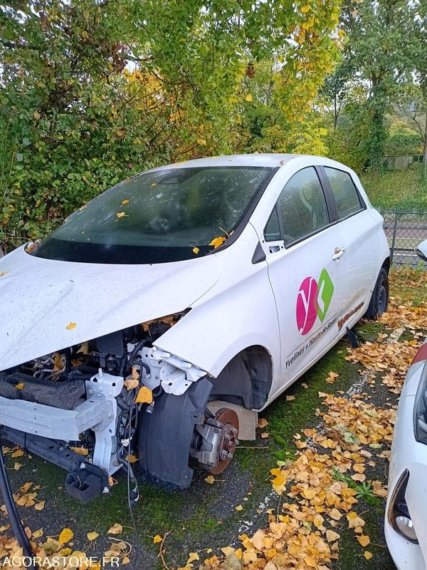 RENAULT Zoé - 29000km - 2019 - pour pièces - Voiture: photos 1 RENAULT Zoé - 29000km - 2019 - pour pièces - Voiture: photos 1
