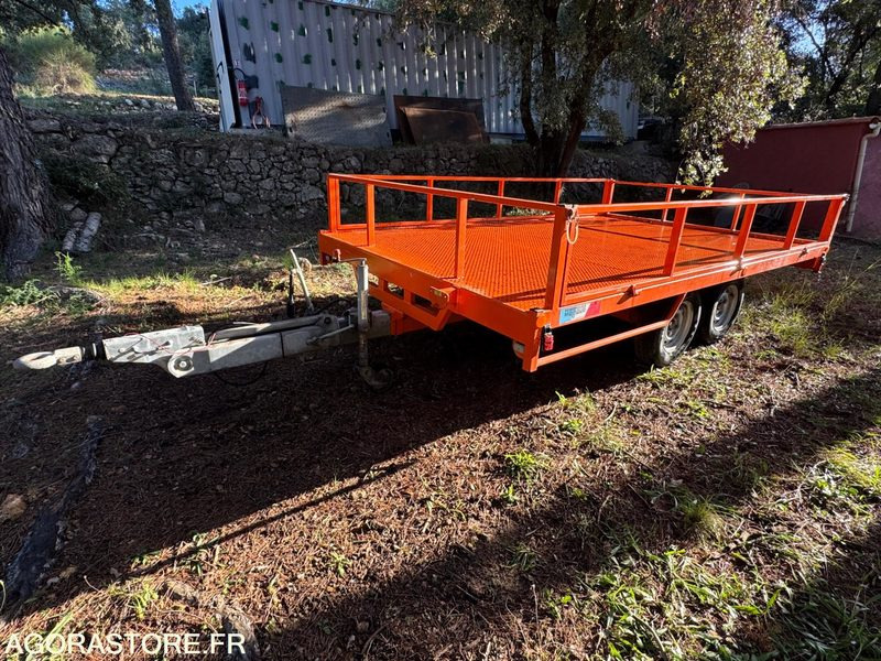 REMORQUE MOIROUD - Remorque: photos 4 REMORQUE MOIROUD - Remorque: photos 4