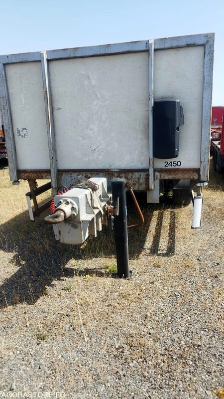 REMORQUE - SAMRO REMORQUE 2ESS PLATEAU - 2011 - BG-052-GM - Remorque: photos 2 REMORQUE - SAMRO REMORQUE 2ESS PLATEAU - 2011 - BG-052-GM - Remorque: photos 2