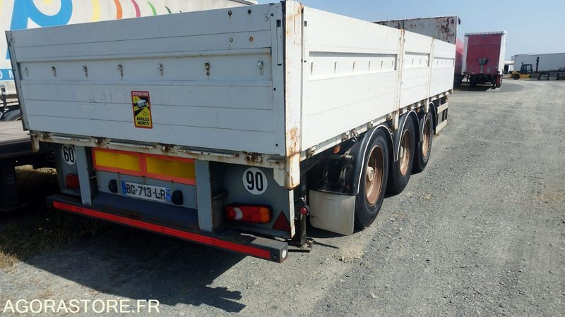 REMORQUE - SAMRO REMORQUE 3ESS PLATEAU - 2004 - BG-713-LR - Remorque: photos 3 REMORQUE - SAMRO REMORQUE 3ESS PLATEAU - 2004 - BG-713-LR - Remorque: photos 3