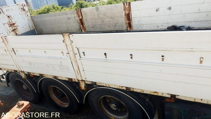 REMORQUE - SAMRO REMORQUE 3ESS PLATEAU - 2004 - BG-713-LR - Remorque: photos 2 REMORQUE - SAMRO REMORQUE 3ESS PLATEAU - 2004 - BG-713-LR - Remorque: photos 2