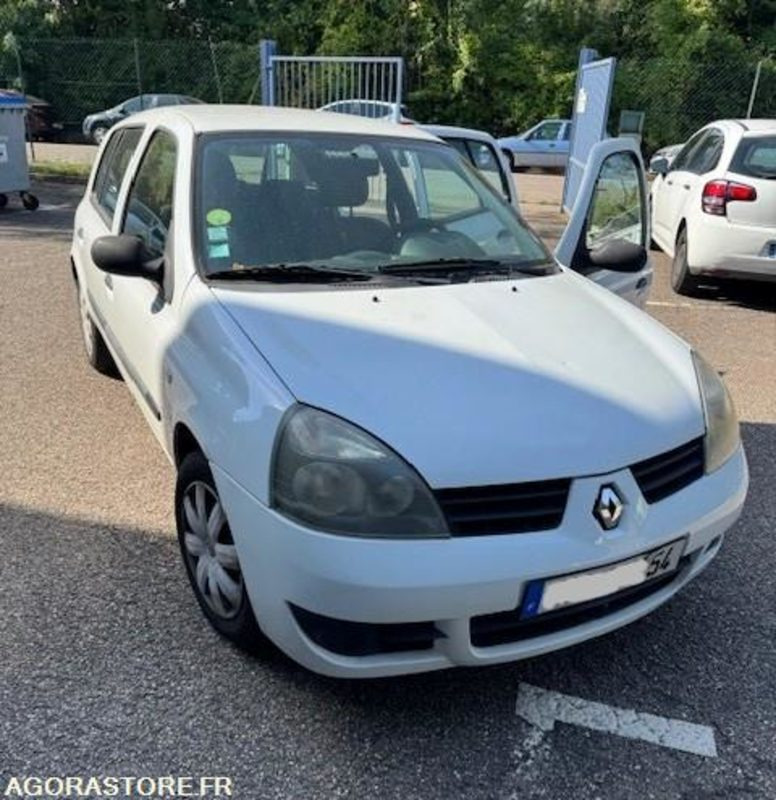 Renault CLIO 2 - Voiture: photos 2 Renault CLIO 2 - Voiture: photos 2