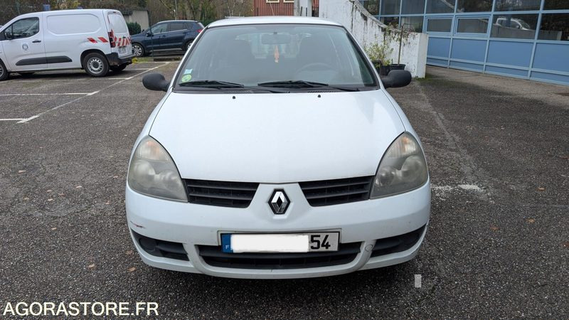 Renault CLIO 2 - Voiture: photos 1 Renault CLIO 2 - Voiture: photos 1