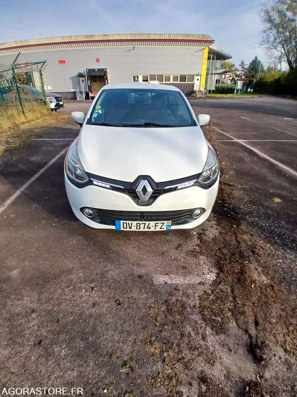 Renault Clio IV – Diesel – 2015-204 746 km - Voiture: photos 1 Renault Clio IV – Diesel – 2015-204 746 km - Voiture: photos 1