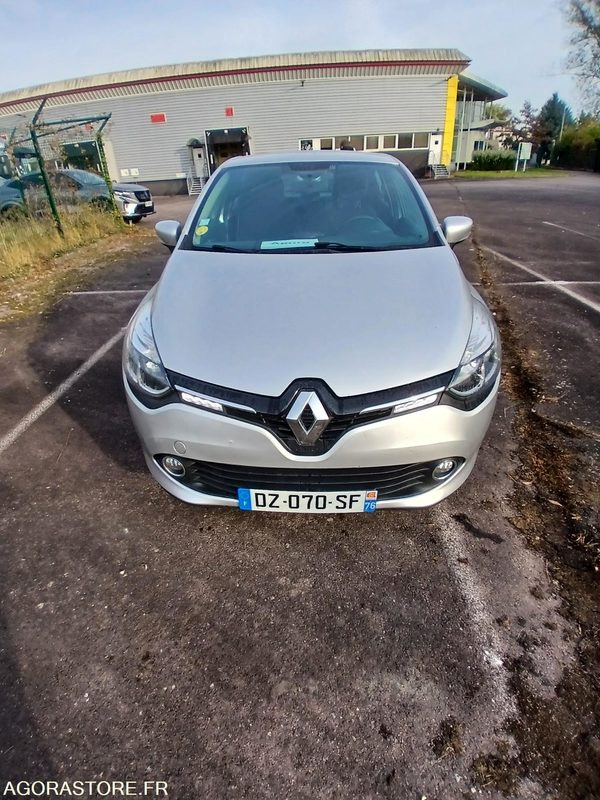 Renault Clio IV – Diesel – 2016-205 826 km - Voiture: photos 1 Renault Clio IV – Diesel – 2016-205 826 km - Voiture: photos 1