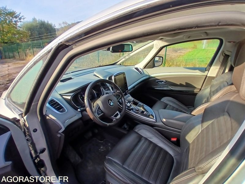 Renault Espace – Diesel – 2019-228 763 km - Voiture: photos 3 Renault Espace – Diesel – 2019-228 763 km - Voiture: photos 3