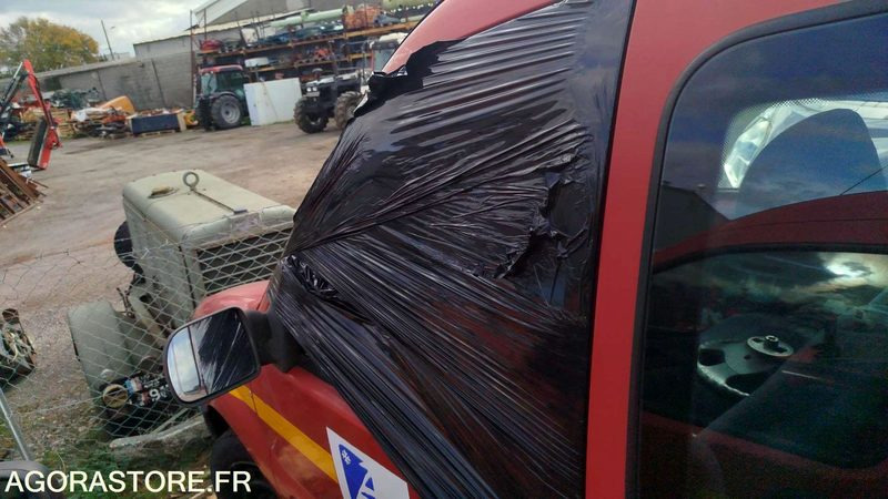 Renault Kangoo - 2000 - 2657PV11 - Fourgonnette: photos 4 Renault Kangoo - 2000 - 2657PV11 - Fourgonnette: photos 4