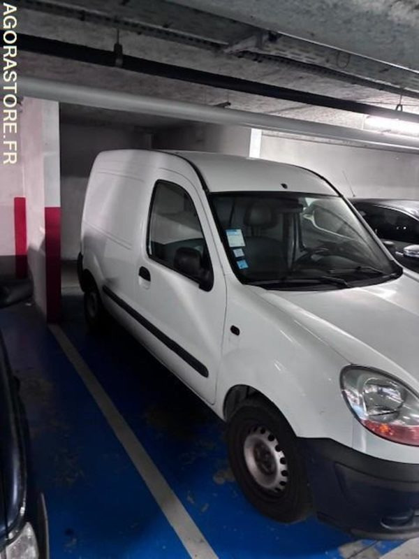 Renault Kangoo - 2004 - ESSENCE BATTERIE HS- 76860 KMS - - Fourgonnette: photos 3 Renault Kangoo - 2004 - ESSENCE BATTERIE HS- 76860 KMS - - Fourgonnette: photos 3