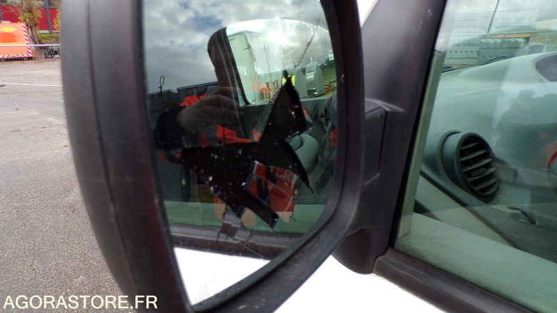 Renault Kangoo - 2010 - 191707kms - AY-753-DM - Fourgonnette: photos 4 Renault Kangoo - 2010 - 191707kms - AY-753-DM - Fourgonnette: photos 4