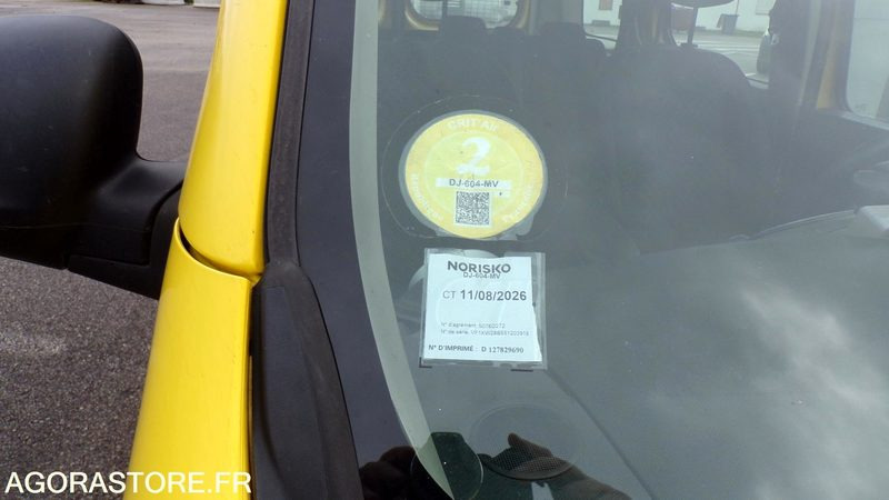 Renault Kangoo - 2015 - 293363kms - DJ-604-MV - Fourgonnette: photos 4 Renault Kangoo - 2015 - 293363kms - DJ-604-MV - Fourgonnette: photos 4