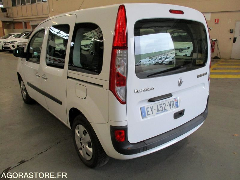Renault Kangoo 5 places - 2018 - 89960 kms - Voiture: photos 4 Renault Kangoo 5 places - 2018 - 89960 kms - Voiture: photos 4