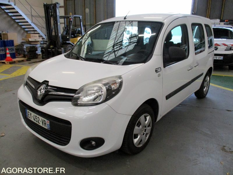 Renault Kangoo 5 places - 2018 - 89960 kms - Voiture: photos 2 Renault Kangoo 5 places - 2018 - 89960 kms - Voiture: photos 2