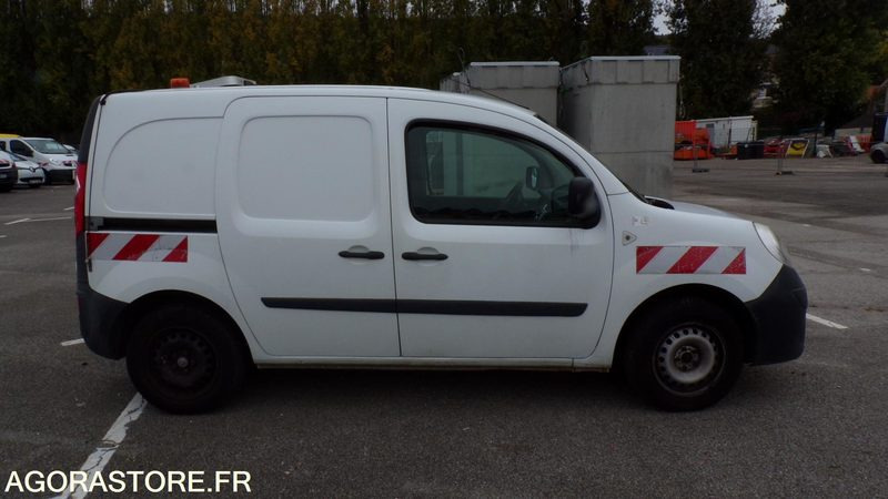 Renault Kangoo CG-986-MH (EAU) - Fourgonnette: photos 3 Renault Kangoo CG-986-MH (EAU) - Fourgonnette: photos 3