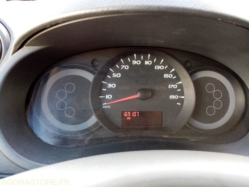 Fourgonnette Renault Kangoo: photos 10
