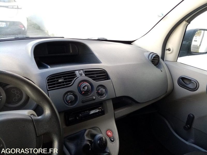 Fourgonnette Renault Kangoo: photos 13