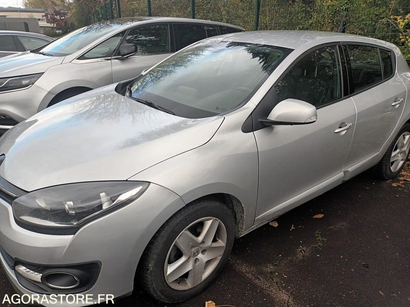 Renault Mégane – Diesel – 2015-223 644 km - Voiture: photos 4 Renault Mégane – Diesel – 2015-223 644 km - Voiture: photos 4