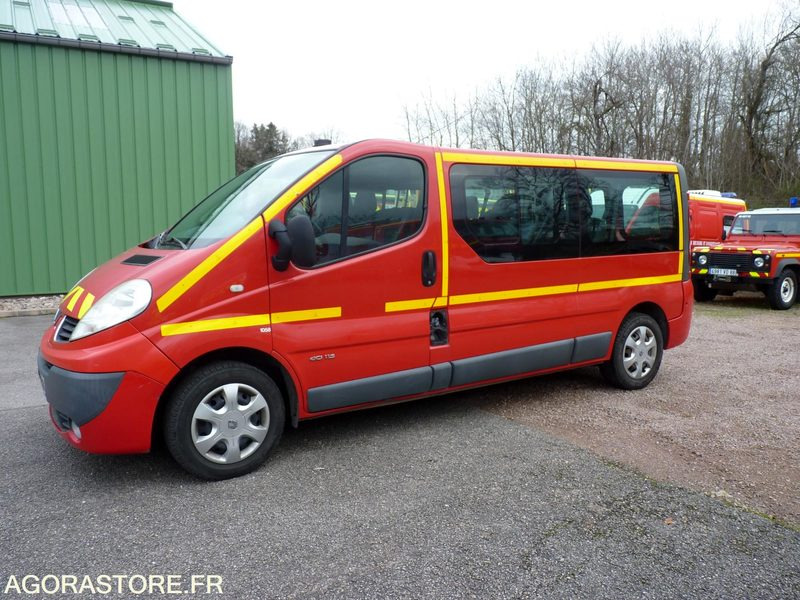 Renault Trafic 9 Places - Fourgonnette: photos 5 Renault Trafic 9 Places - Fourgonnette: photos 5