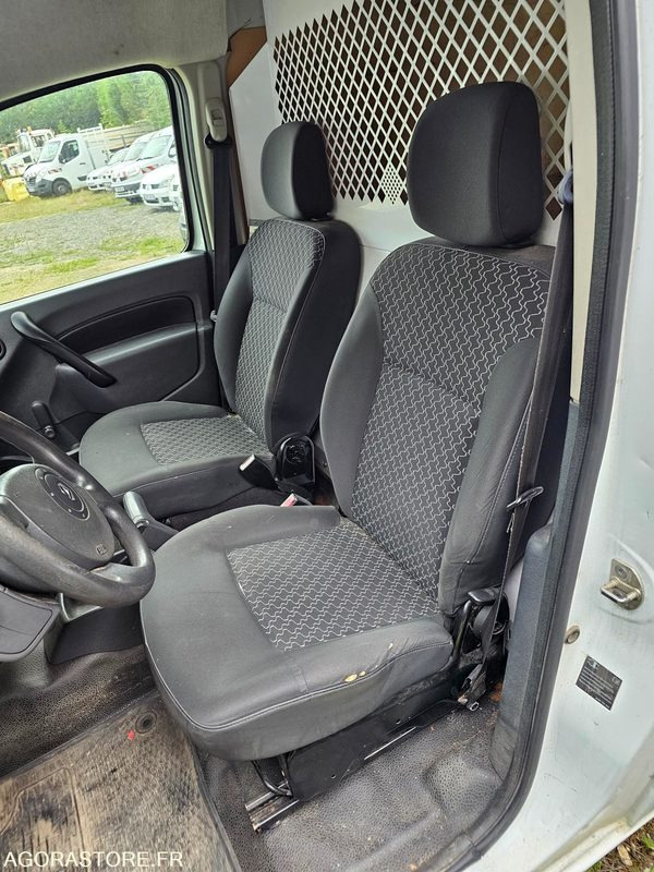 Renault kangoo - 2012 - 216795km -CC744ML - Fourgonnette: photos 5 Renault kangoo - 2012 - 216795km -CC744ML - Fourgonnette: photos 5