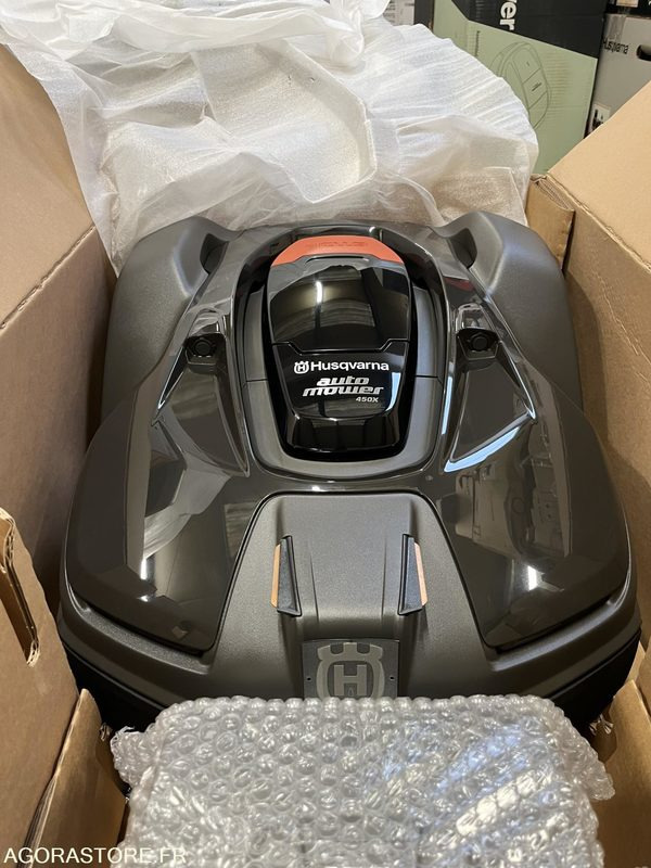 Robot Husqvarna 450X neuf en carton garantie 2 ans + kit installation - Motofaucheuse: photos 3 Robot Husqvarna 450X neuf en carton garantie 2 ans + kit installation - Motofaucheuse: photos 3