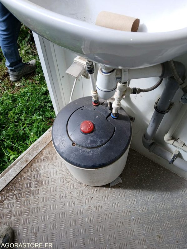 Sanitaires WC, lavabo mobile - Conteneur comme habitat: photos 2 Sanitaires WC, lavabo mobile - Conteneur comme habitat: photos 2