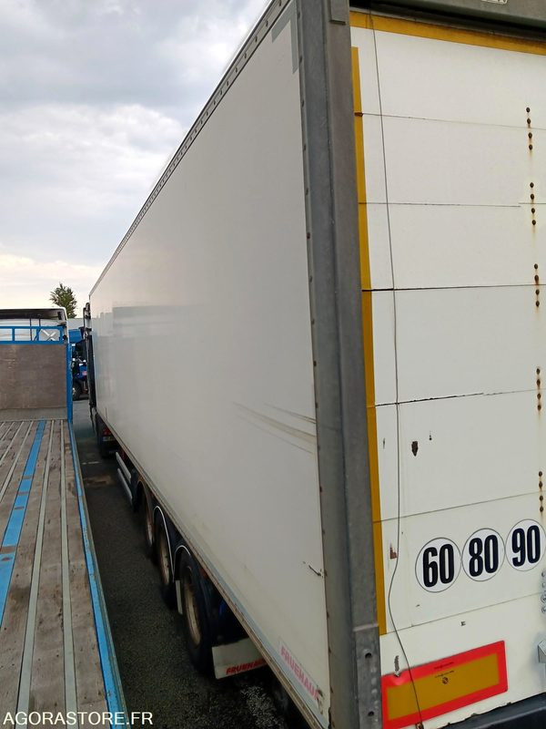 Semi-remorque Fourgon Fruehauf - 2017 (30710) - Semi-remorque fourgon: photos 3 Semi-remorque Fourgon Fruehauf - 2017 (30710) - Semi-remorque fourgon: photos 3