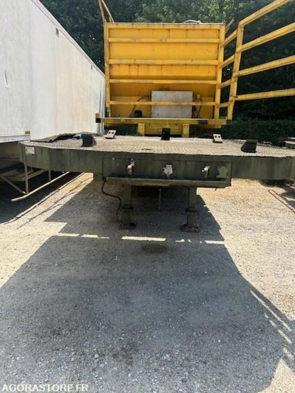 LOT DE 4 SEMIS REMORQUE PLATEAU TOUT TERRAIN AVEC TWIST LOCK - Semi-remorque: photos 2 LOT DE 4 SEMIS REMORQUE PLATEAU TOUT TERRAIN AVEC TWIST LOCK - Semi-remorque: photos 2