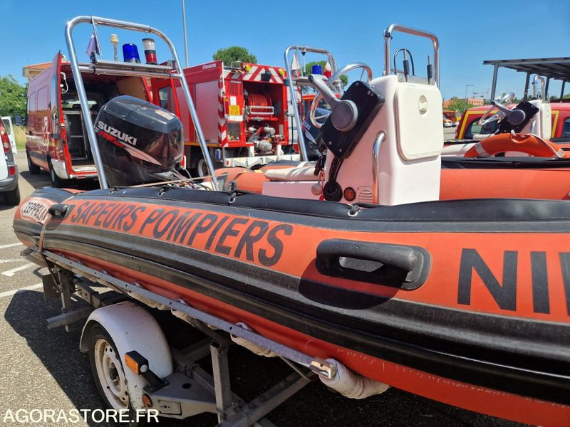 ZEPPELIN Command 15 sur remorque RSA - 643BLJ69 - 2009 - Semi-remorque: photos 1 ZEPPELIN Command 15 sur remorque RSA - 643BLJ69 - 2009 - Semi-remorque: photos 1