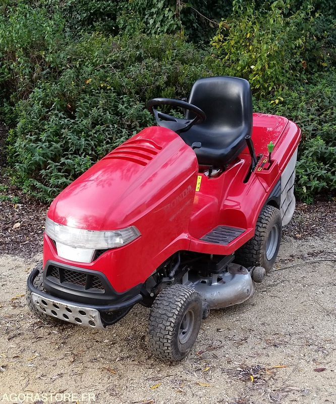 TONDEUSE AUTOPORTEE HONDA F2417 - Motofaucheuse: photos 2 TONDEUSE AUTOPORTEE HONDA F2417 - Motofaucheuse: photos 2