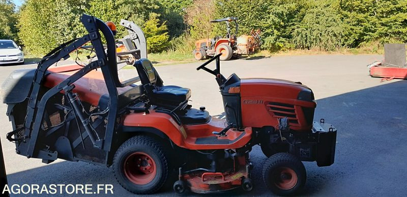 TONDEUSE AUTOPORTEE KUBOTA G23 - Motofaucheuse: photos 5 TONDEUSE AUTOPORTEE KUBOTA G23 - Motofaucheuse: photos 5