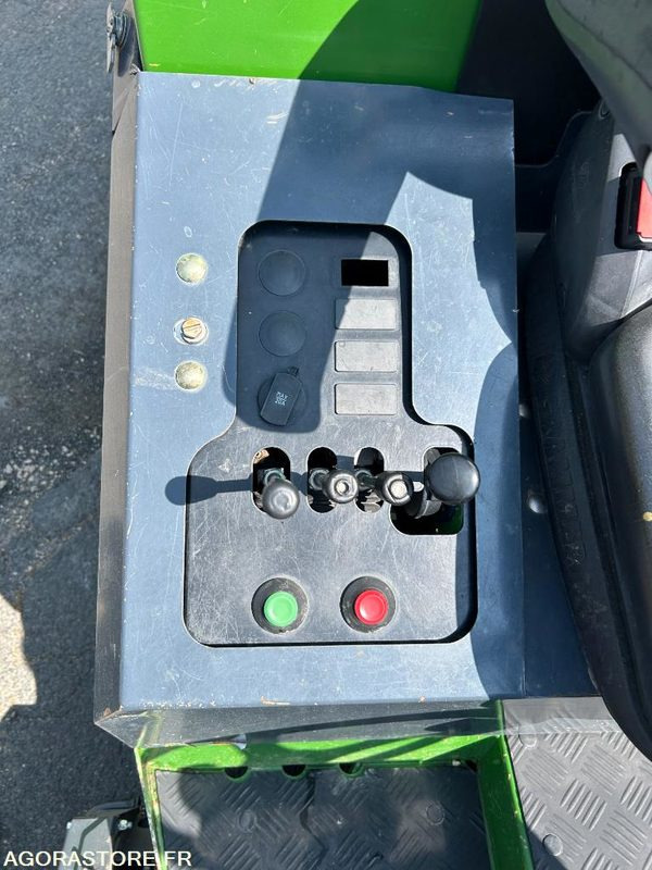 TONDEUSE FRONTALE AMAZONE - Motofaucheuse: photos 3 TONDEUSE FRONTALE AMAZONE - Motofaucheuse: photos 3