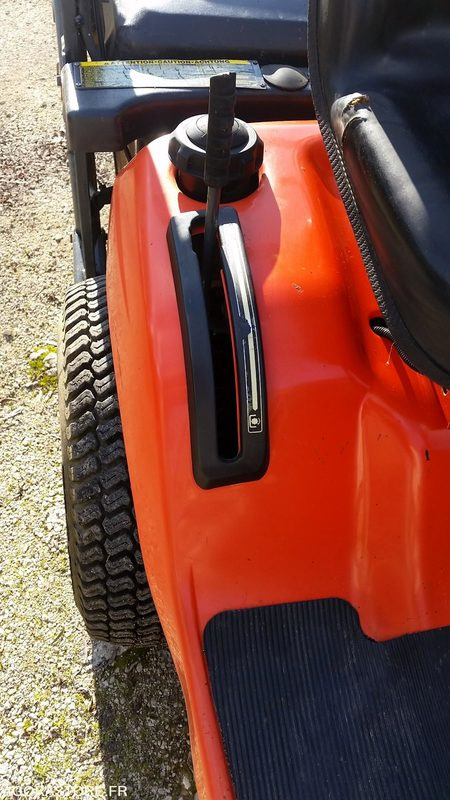 Motofaucheuse TONDEUSE KUBOTA G21 DIESEL 2007 933H SANS PLATEAU DE COUPE: photos 15