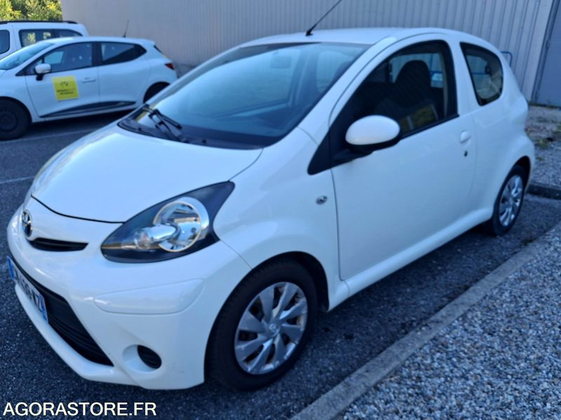 TOYOTA AYGO - Fourgonnette: photos 2 TOYOTA AYGO - Fourgonnette: photos 2