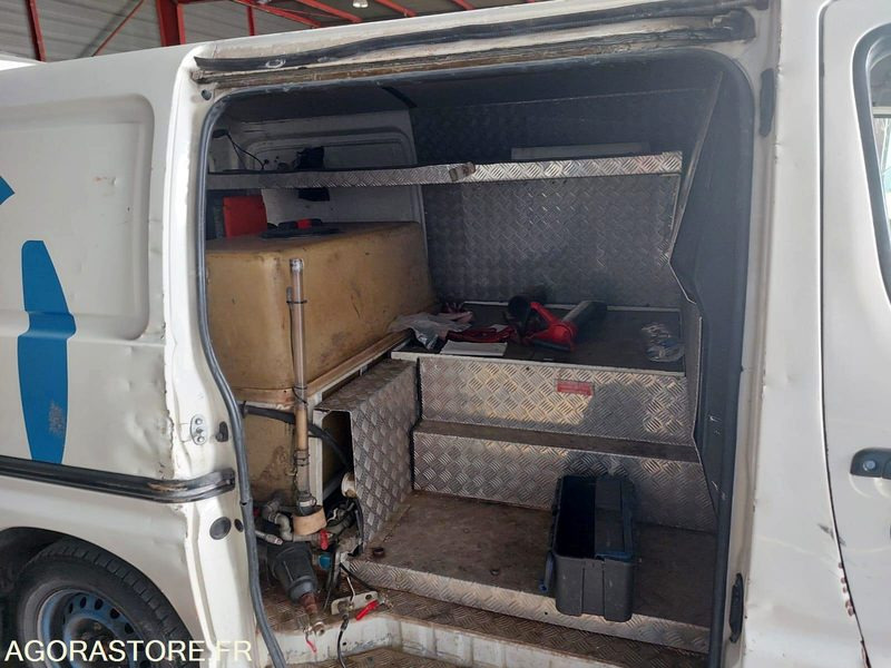 Fourgonnette TOYOTA Hiace fourgon HP HUWER 2012 272000KM ROULANT EXPORT UNIQUEMENT: photos 7