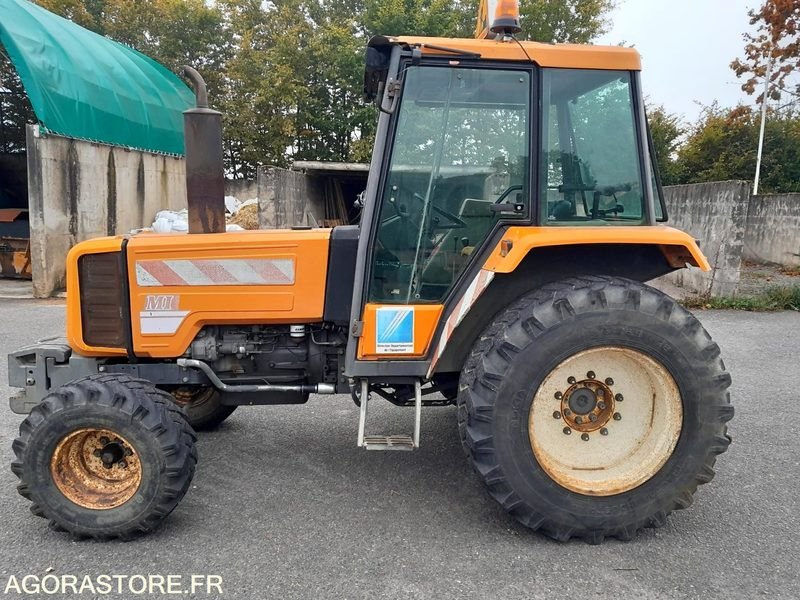 TRACTEUR RENAULT 750MI 12532 heures 1995 - Tracteur agricole: photos 1 TRACTEUR RENAULT 750MI 12532 heures 1995 - Tracteur agricole: photos 1