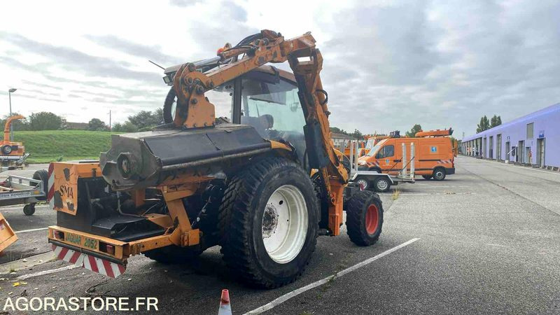 TRACTEUR RENAULT ERGOS 446 - 2009 - Tracteur agricole: photos 4 TRACTEUR RENAULT ERGOS 446 - 2009 - Tracteur agricole: photos 4