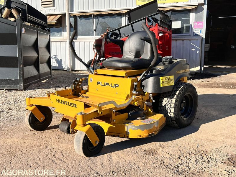 Tondeuse autoportée Hustler Flip-Up 48 - Année 2021 - 151 heures - Motofaucheuse: photos 1 Tondeuse autoportée Hustler Flip-Up 48 - Année 2021 - 151 heures - Motofaucheuse: photos 1